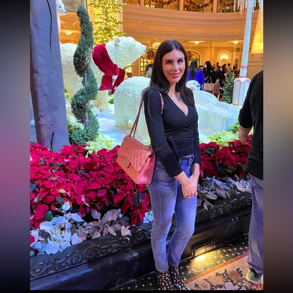 Meet your Posher, Amber - Picture 2 of 8